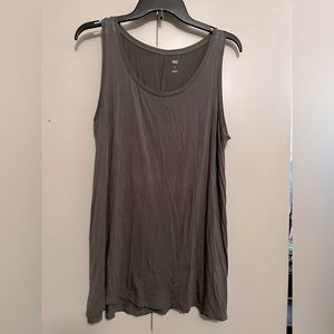 Women’s Swing Tank olive green, Sz Lg